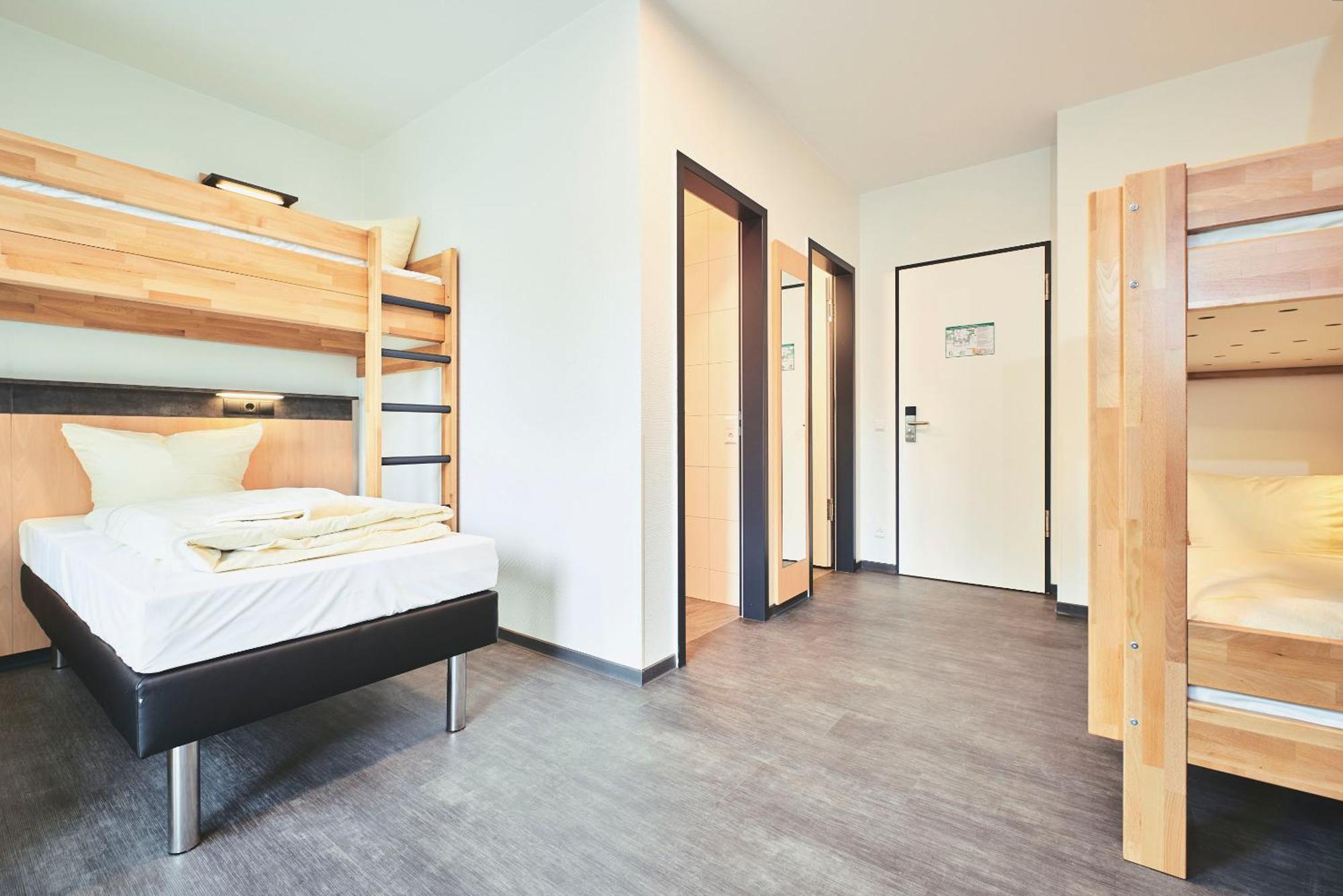 Jugendgaestehaus Aasee Munster (North Rhine-Westphalia)